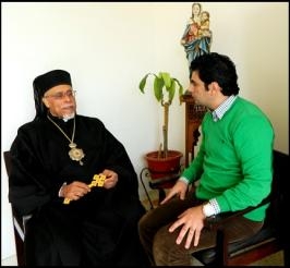 أنبا كيرلس وليم: الدخان اﻷبيض أشارة على اختيار بابا للفاتيكان