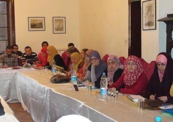 حملة “أنا هنا ” تطالب بضرورة وضع حقوق المرأة فى اعتبار صانعي القرار