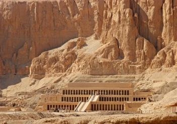 فتح معابد الاقصر امام السياح بعد اغلاقها 3 ايام