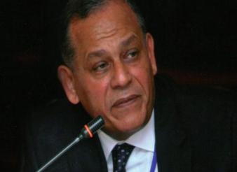 السادات  يطرح على مسئولى الرياضة مبادرة تصالح مع الألتراس