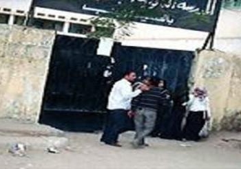 أولياء أمور يقتحمون مدرسة إعدادي بالسويس ويعتدون على المدرسين