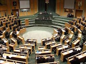 برلماني أردني: 2219 عسكريا سوريا لجأوا إلى بلاده