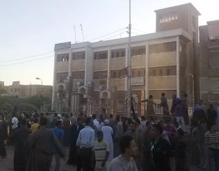مجهولون يشعلون النيران بقطار “مازوت ” بأبوقرقاص