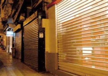 هدوء بالواسطي ومتاجر الاقباط تواصل عملها
