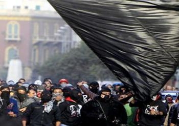 لجنة الحريات: التحقيق مع المتهمين بتنظيم جماعة “البلاك بلوك”