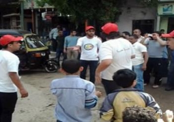 مسرحية وحلقة نقاشية ضد الفتنة الطائفية بالشارع في المنيا