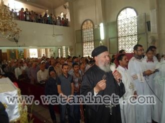 بالصور .. كنائس السويس تحتشد بألاف المصلين احتفالا بأحد الشعانين