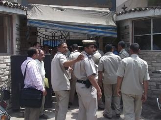 احتجاج أفراد شرطة المنيا للمطالبة بزيادة حافز الإجادة