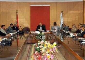 لجنة ترشيد الطاقة توصي بأنارة عامود واطفاء الأخر في شوارع كفرالشيخ .