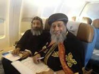 اليوم.. البابا تواضروس يعود ﻻرض الوطن بعد زيارته لايطاليا