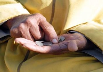 جهاز التنظيم والادارة يعترف :الرواتب غير متناسبة مع مستوى المعيشة