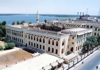 محافظة أسيوط تتخذ اجراءات لتقليل فترات انقظاع الكهرباء
