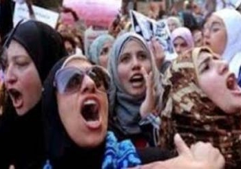مبادرة المحاميات المصريات تدين استهداف الاعلاميين المعارضيين
