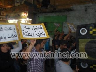 بالصور ثوار السويس ترفع الكارت الأحمر لمواجهة مرسى و نظامه