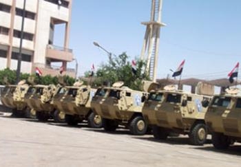 مدرعات الجيش تصل بني سويف