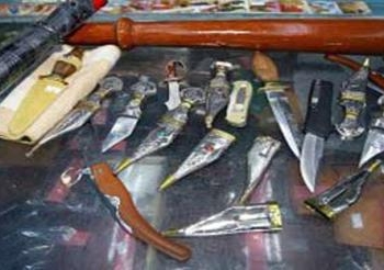 إسلاميون يستقلون ميكروباصات محملة بالأسلحة فى كفر شكر