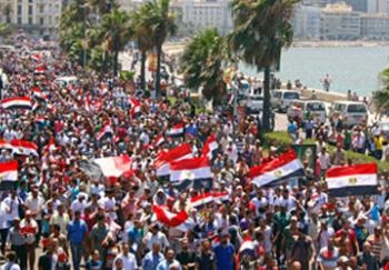 استكمال المظاهرات بميدان سيدي جابر بالأسكندرية اليوم