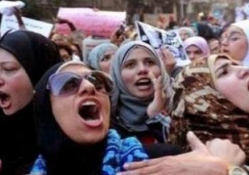 الجبهة الوطنية لنساء مصر : الشعب أزال أي بقايا للشرعية