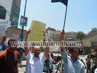 أفراد الشرطة في بالسويس تهتف الشرطة و الشعب و الجيش ايد واحدة