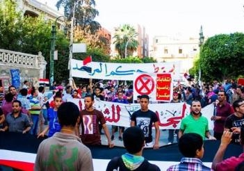 تظاهر الآلاف من القوي الثورية بخمس مدن بالمنيا لإسقاط حكم الإخوان