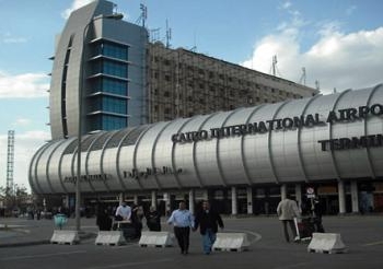 غلق منافذ المطار لمنع هروب قيادات التيار الدينى إلى الخارج