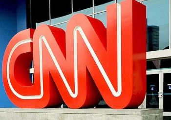 صحفية مصرية تتصل بالـCNN على الهوا وتفضحهم لتسمية ماحدث في مصر انقلاب
