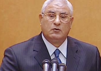 منصور سيصدر إعلانا دستوريا  يتضمن 12 مادة أبرزها حل الشورى