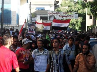 مؤيدي مرسي يقطعون السكك الحديدية بسمالوط و ينظمون 7 مسيرات بالمنيا