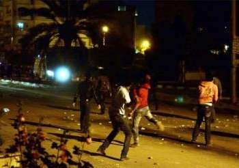 مؤيدى الساقط يقطعون طريق الكورنيش امام ماسبيرو