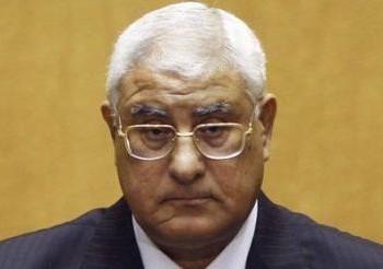 انتقادات بادراج مواد بالاعلان الدستورى كانت سببا فى تقديم استقالات