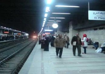 عاجل..العثور على “قنبلتين” شديدتي الإنفجار بمحطة مترو السادات