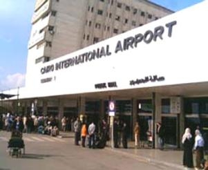 مؤقتا.. دخول للسوريين لمصر بفيزا وتصريح أمني