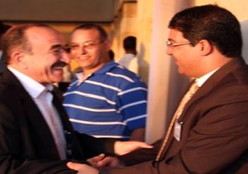 ابو عيطة :  مع العصيان المدنى والاضراب ولكن