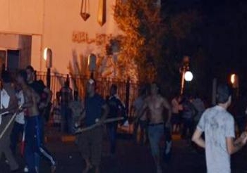 بالأسكندرية ..الاعتداء على صحفيين من قبل مؤيدي مرسي