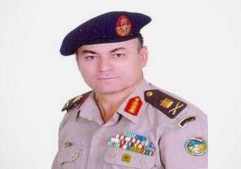قائد الجيش الثالث يقرر استكمال علاج شاب بالمستشفى العسكري