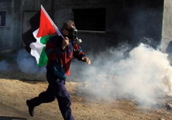 الاحتلال الإسرائيلي يقمع مسيرة سلمية في القدس
