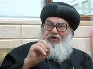 الانبا موسى يدعو أهل بنى سويف للسلام الاجتماعى و للمحبة