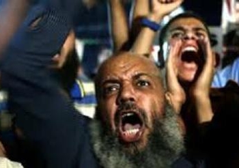 التليفزيون المصري : فض إعتصام النهضة عدا بؤرة داخل ” الهندسة”