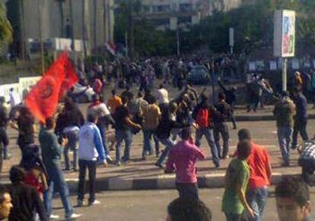 تبادل الرشق بالحجارة بين المنتمين للأخوان وأهالي شرق الأسكندرية