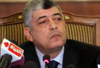 وزير الداخلية : 43 شهيد للشرطة .. ولن نسمح باى اعتصام مهما كلفنا ..