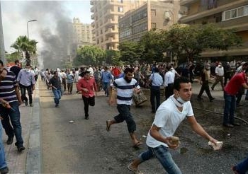 مصر: 327 قتيلاً و2926 مصاباً حصيلة أعمال العنف في البلاد