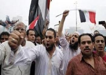 الأخوان يعتدون علي مدرسة لتعليم قيادة السيارات بالأسكندرية