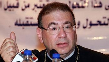 الاب رفيق جريش يوضح لوكالات الانباء الاجنبية محاربة مصر للارهاب