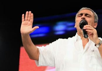 القس سامح موريس يوجه رسالة تعزية و سلام لابناء الكنيسة