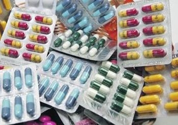 ضبط كميات من الأدوية أخفاها الإخوان بأحدالمساجد بعدسرقتها من الصيدليات