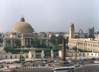 رجل أعمال مصرى يتبرع بمليون جنيو لجامعة القاهرة