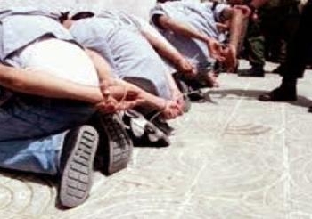 ضبط 3 مسجلين  متهمين بحرق ونهب كنائس بالمنيا