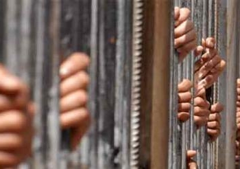 الحكم بالمؤبد على 11 والسجن 5 سنوات على  45 آخرين من أنصار مرسى