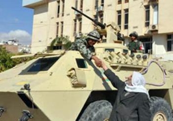 الجيش ينتشر بكثافة ببني سويف والاخوان يستعدون لجمعة الشعب يحمي ثورته