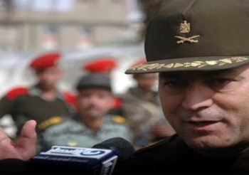 قائد الجيش الثالث يتفقد قوات التأمين للمجرى الملاحي